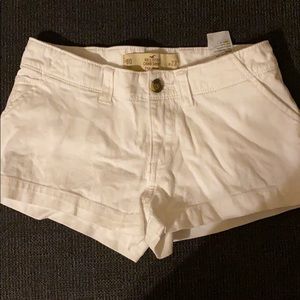 Junior white holistic short size 00 W23